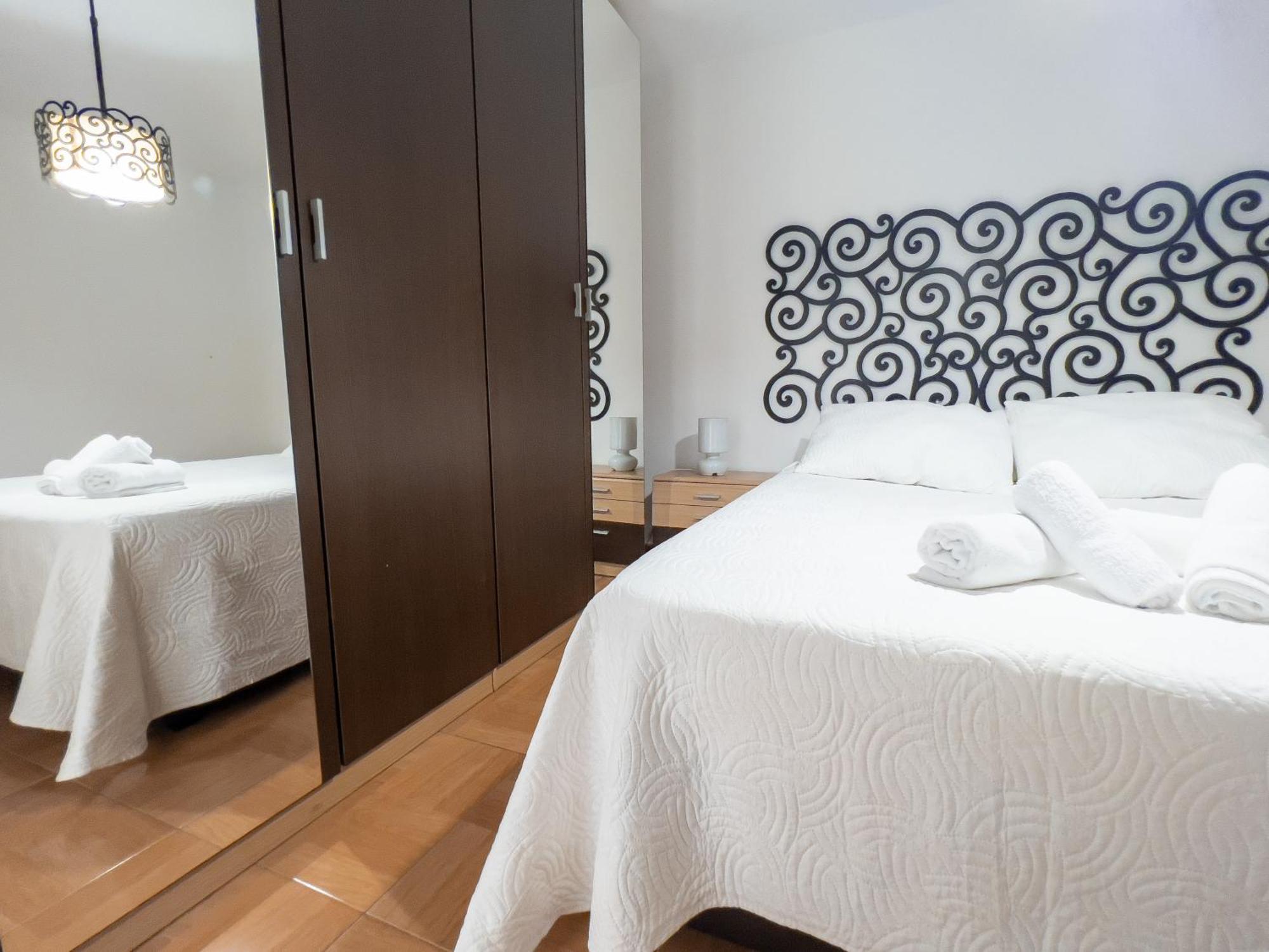 Apartamento Al-Alba กอร์โดบา ภายนอก รูปภาพ